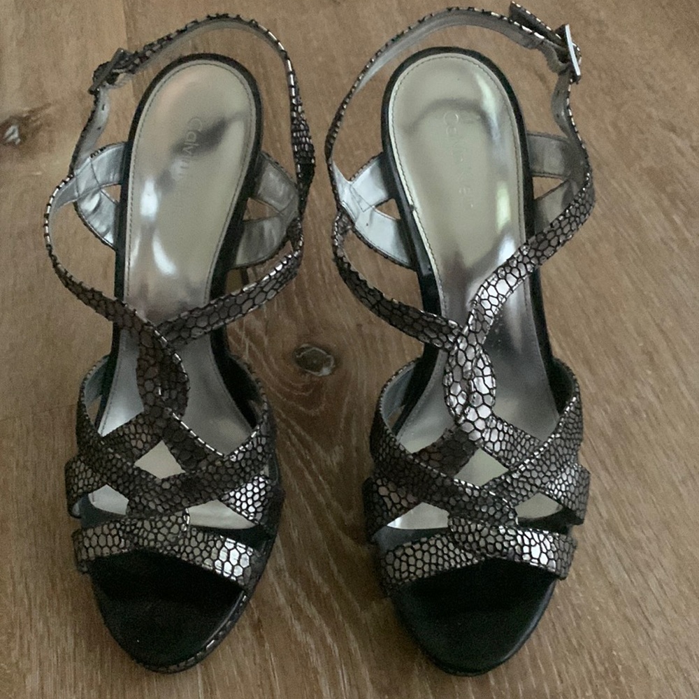 Women’s Calvin Klein heels size 9